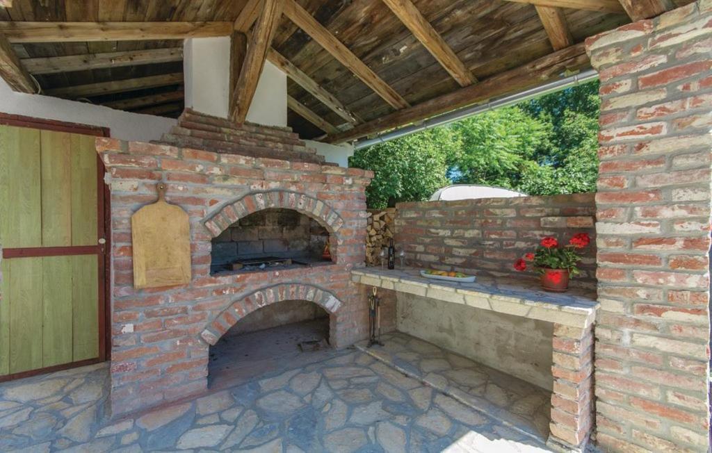 Vila Kristina Villa Nedescina Ngoại thất bức ảnh
