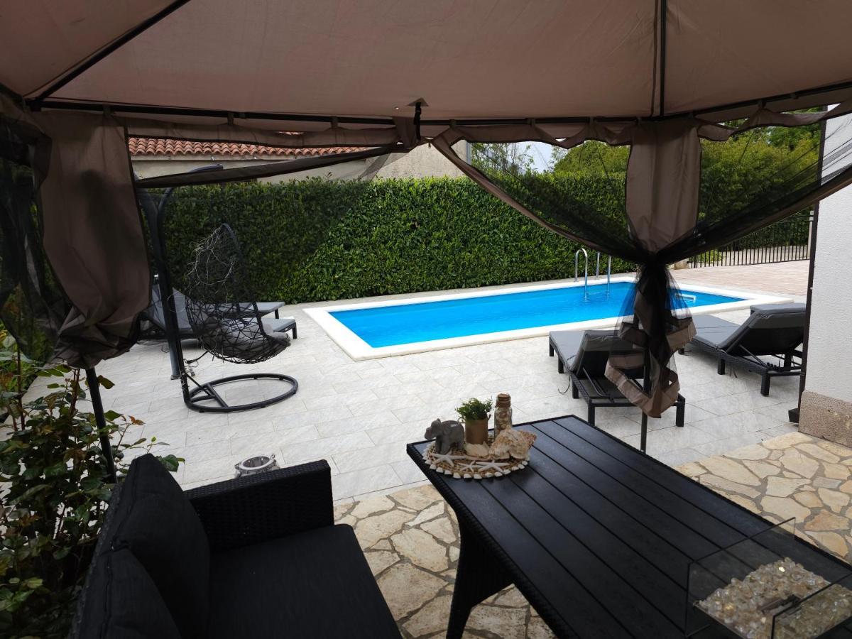 Vila Kristina Villa Nedescina Ngoại thất bức ảnh